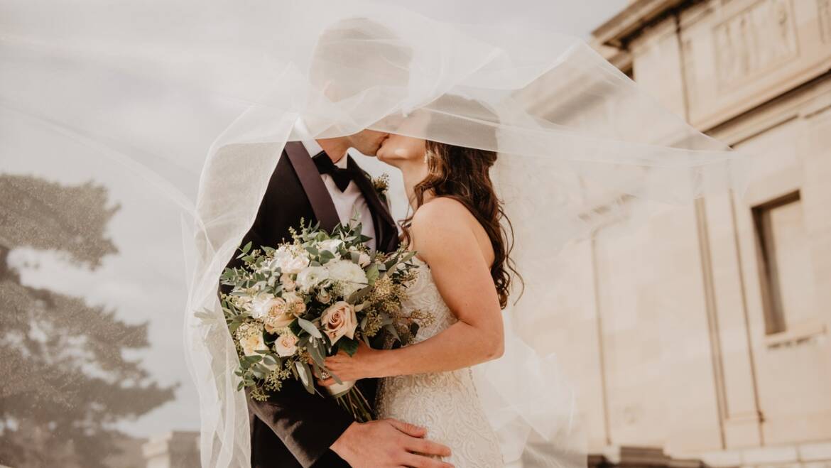 Funciones de los testigos en Boda civil